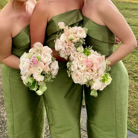 LulaKate Eva Bodice with Straight Skirt Floor Shantung Greenery Green Size 4 6 8 - Picture 14 of 16